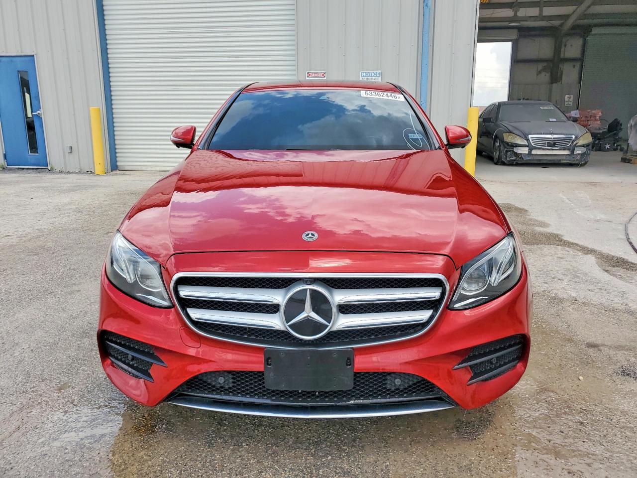 2019 Mercedes-Benz E 300 - Фото 5