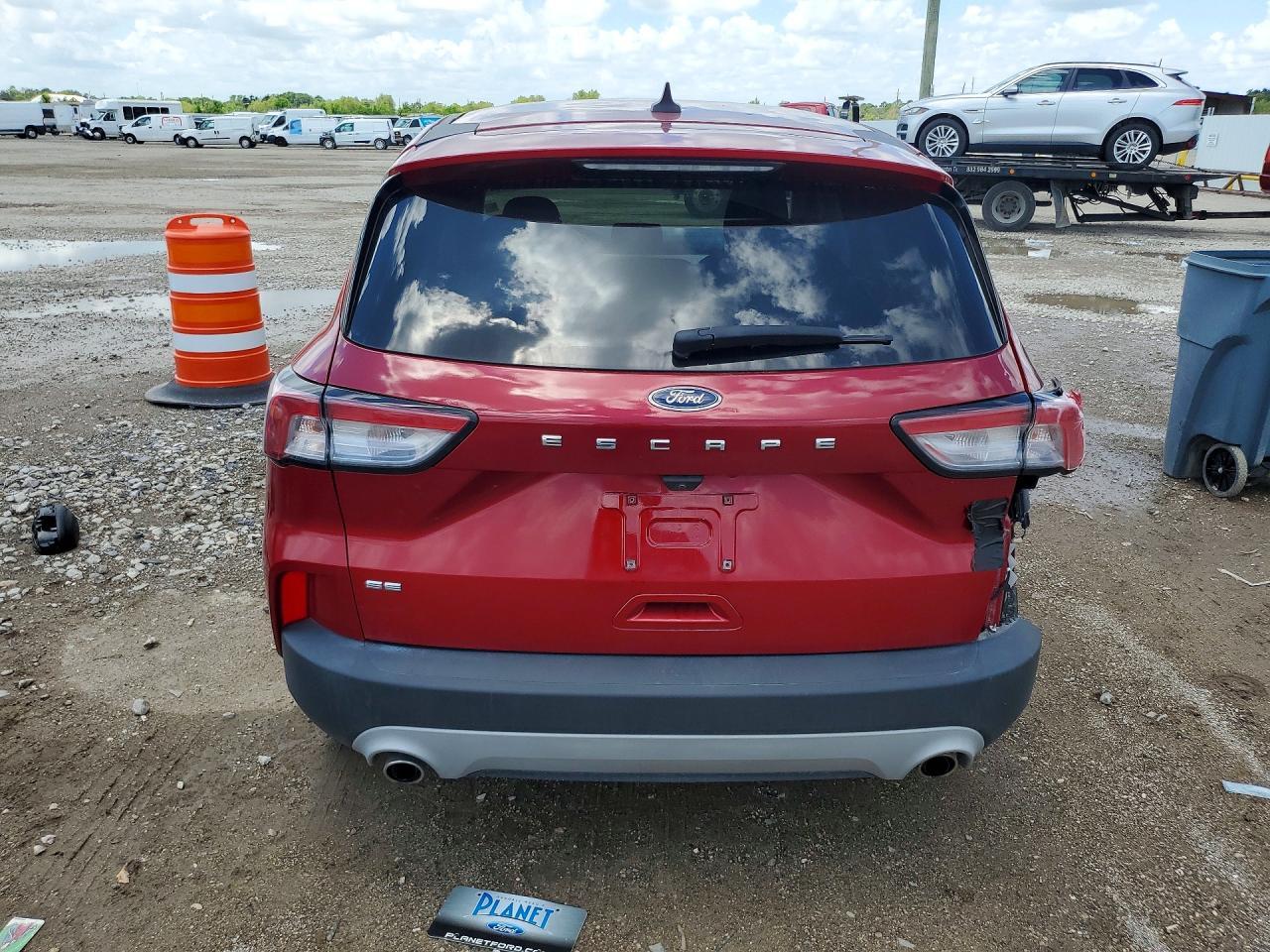 2022 Ford Escape Se - Image 6