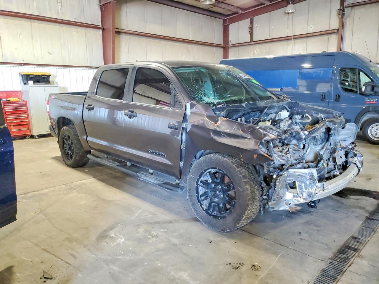 2021 Toyota Tundra Crewmax Sr5 - Image 4