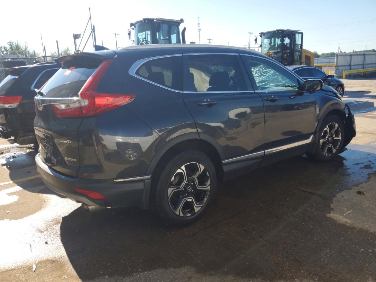 2019 Honda Cr-V Touring - Image 3
