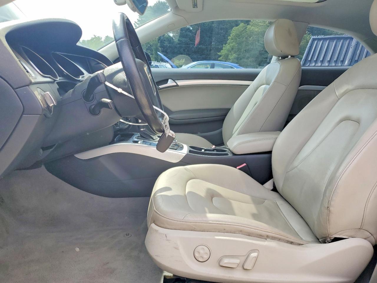 2011 Audi A5 Premium Plus - Фото 7