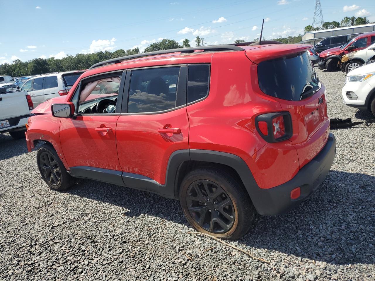 2018 Jeep Renegade Latitude - Фото 2