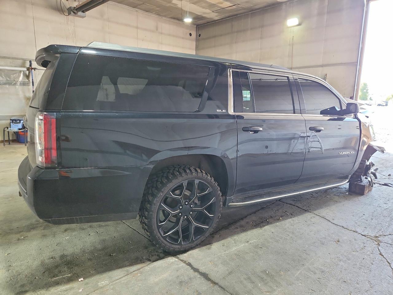 2019 GMC Yukon Xl K1500 Sle - Image 3