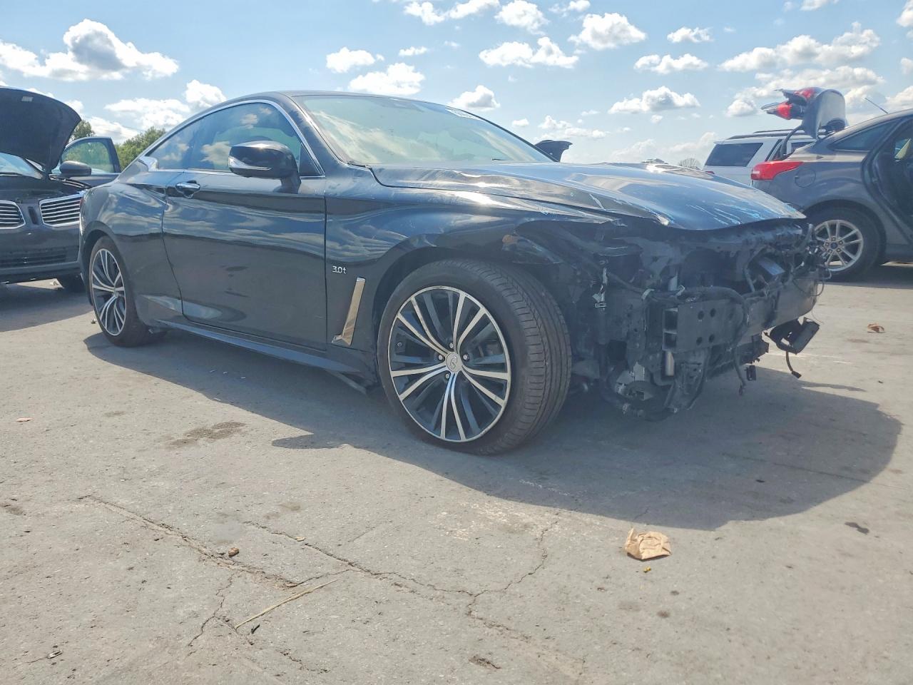 2017 Infiniti Q60 Premium - Image 4