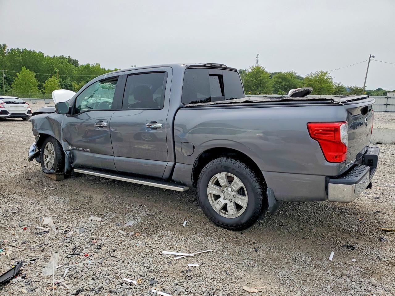 2019 Nissan Titan Sv - Image 2