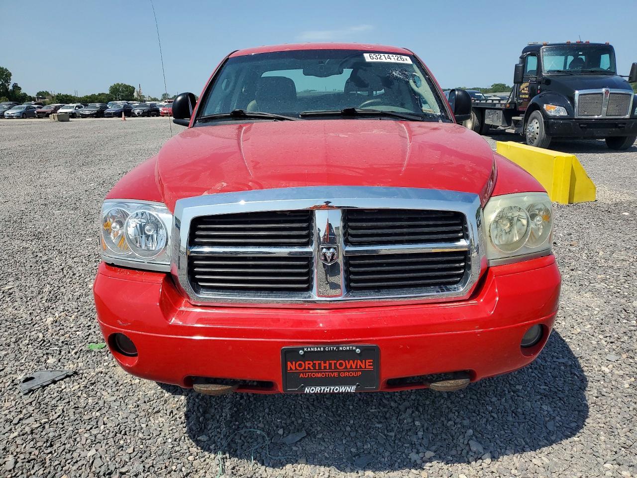 2005 Dodge Dakota Quad Laramie - Image 5