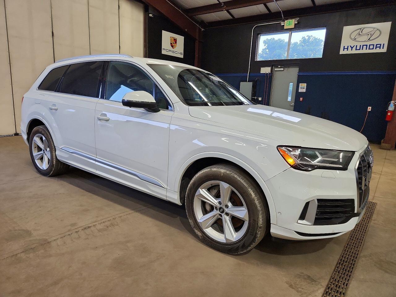 2021 Audi Q7 Premium - Image 4