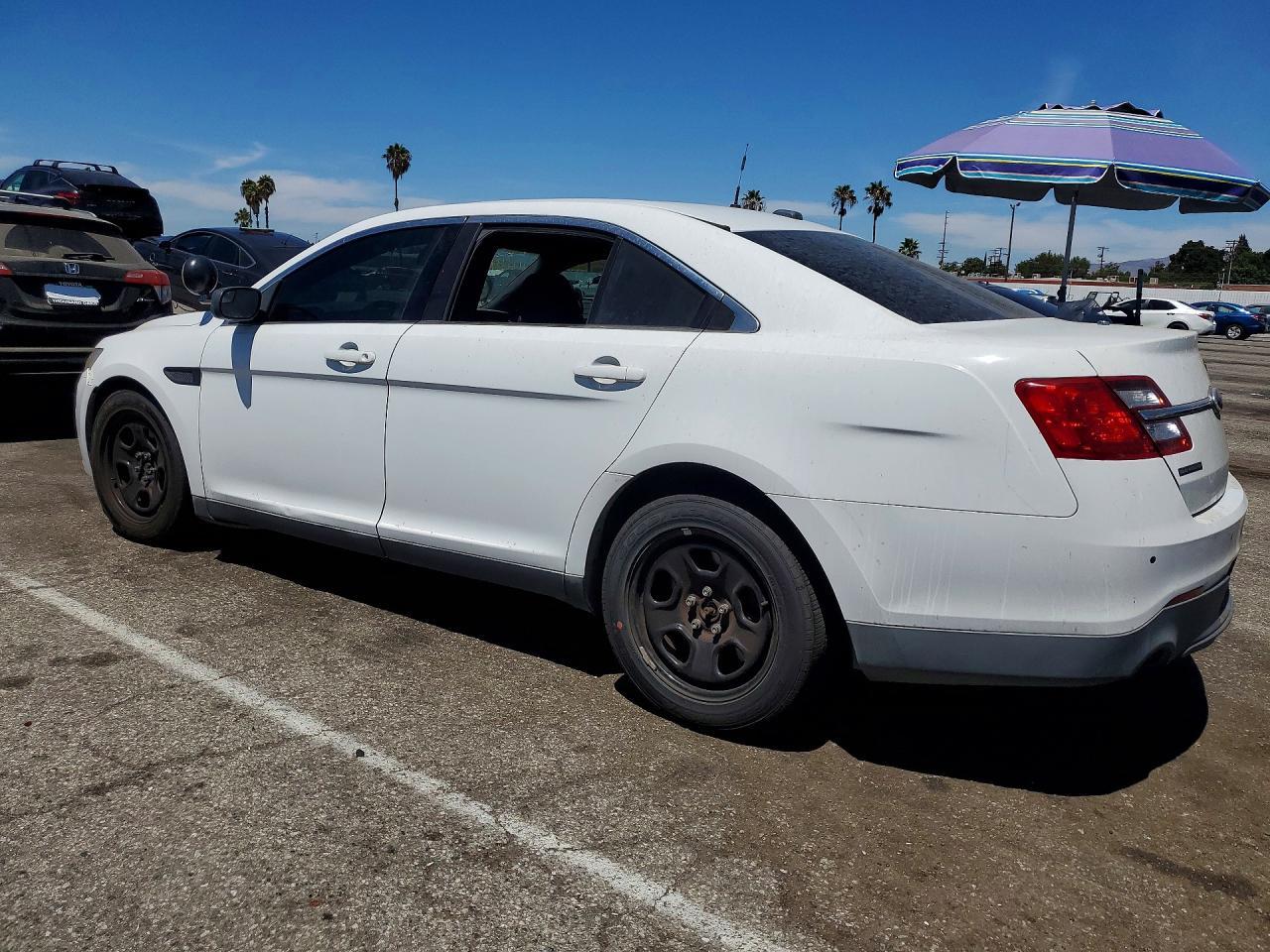 2015 Ford Taurus Police Interceptor - Фото 2