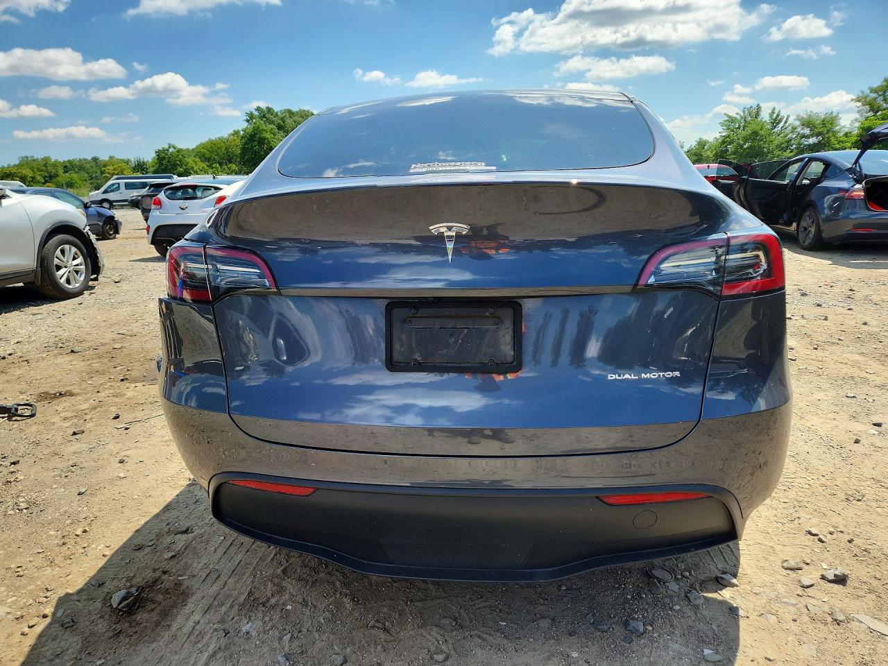 2023 Tesla Model Y - Image 6