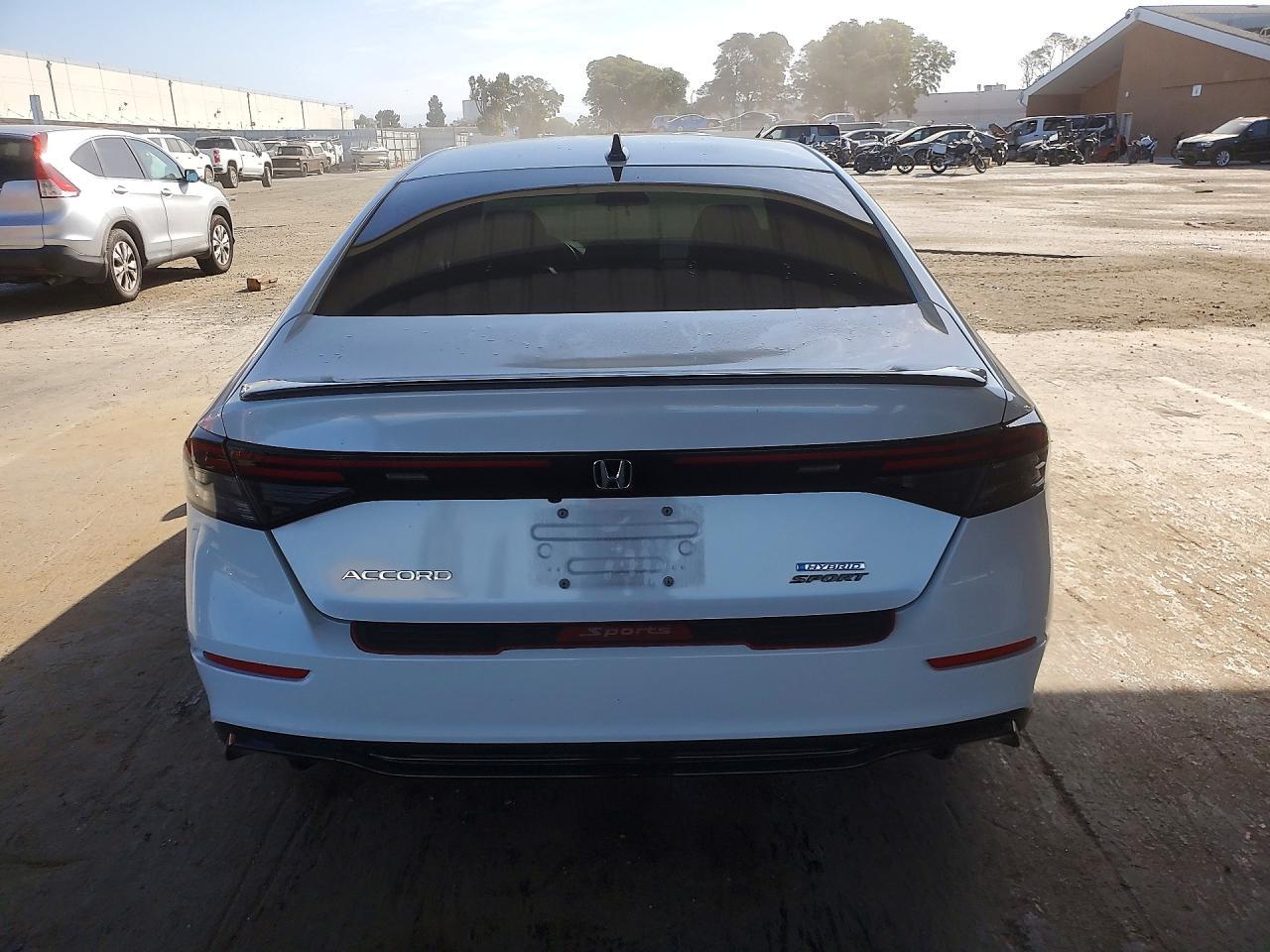 2023 Honda Accord Hybrid Sport-L - Image 6