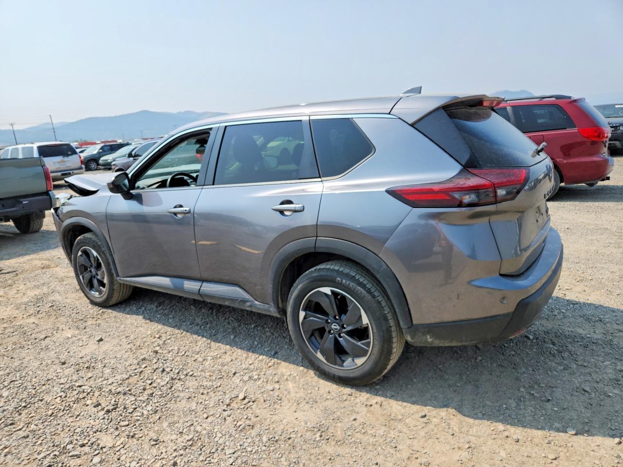 2024 Nissan Rogue Sv - Фото 2