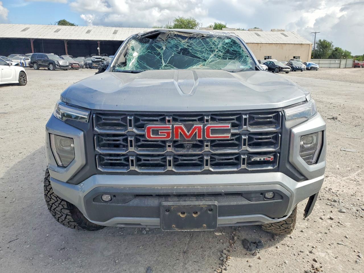 2024 GMC Canyon At4 - Фото 5
