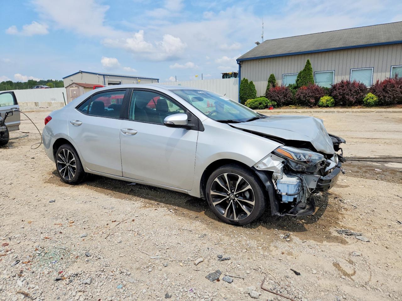 2018 Toyota Corolla Se - Фото 4