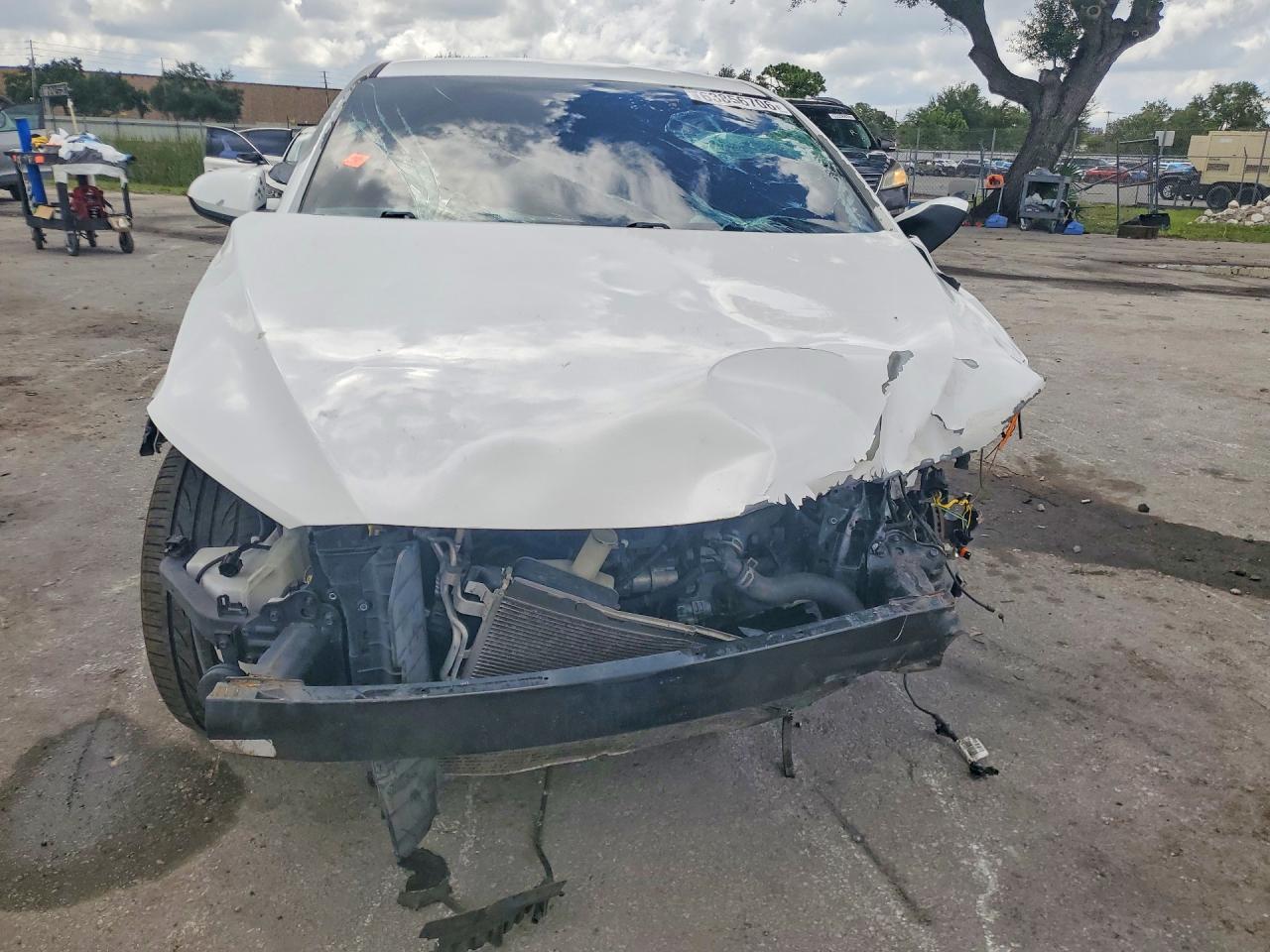 2017 Hyundai Elantra Se - Фото 5