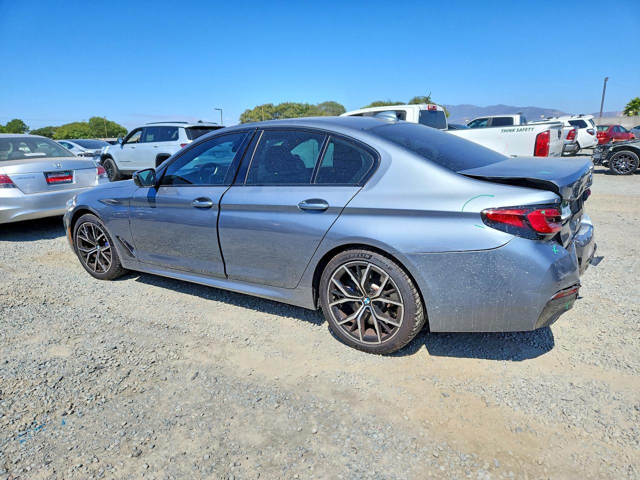 2021 BMW 540 I - Фото 2