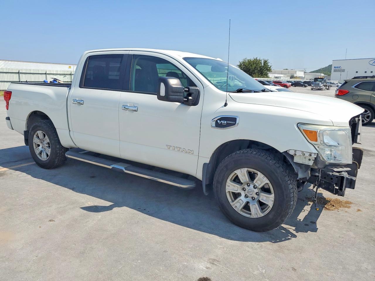 2017 Nissan Titan Sv - Фото 4