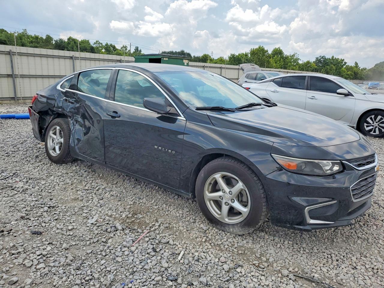 2017 Chevrolet Malibu Ls - Image 4