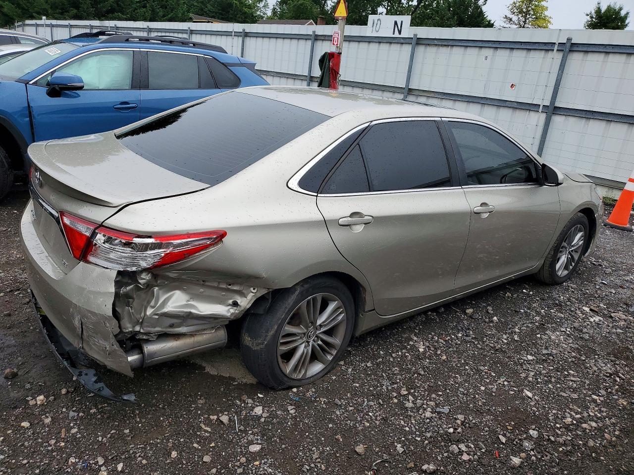 2015 Toyota Camry Se - Фото 3