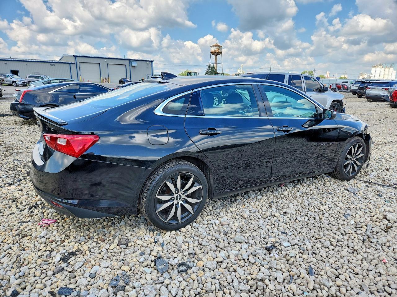 2017 Chevrolet Malibu Lt - Фото 3