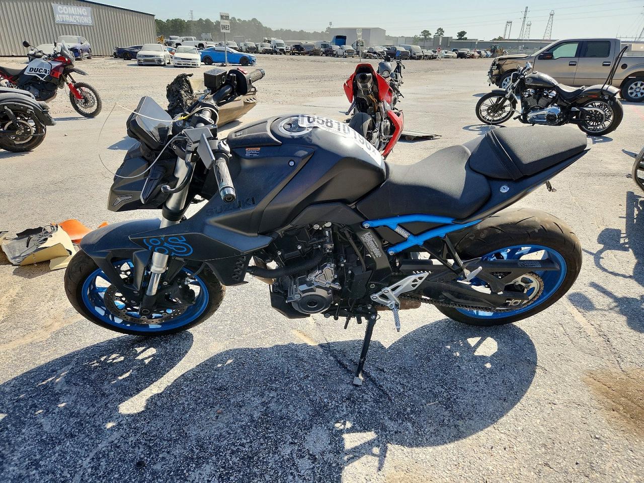 2024 Suzuki Gsx800 R - Фото 3