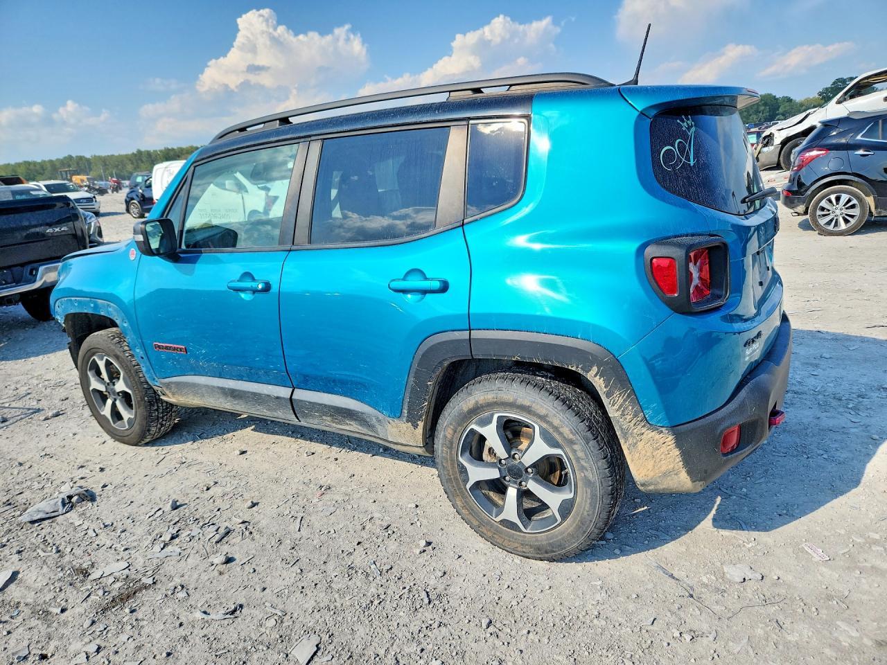 2020 Jeep Renegade Trailhawk - Image 2