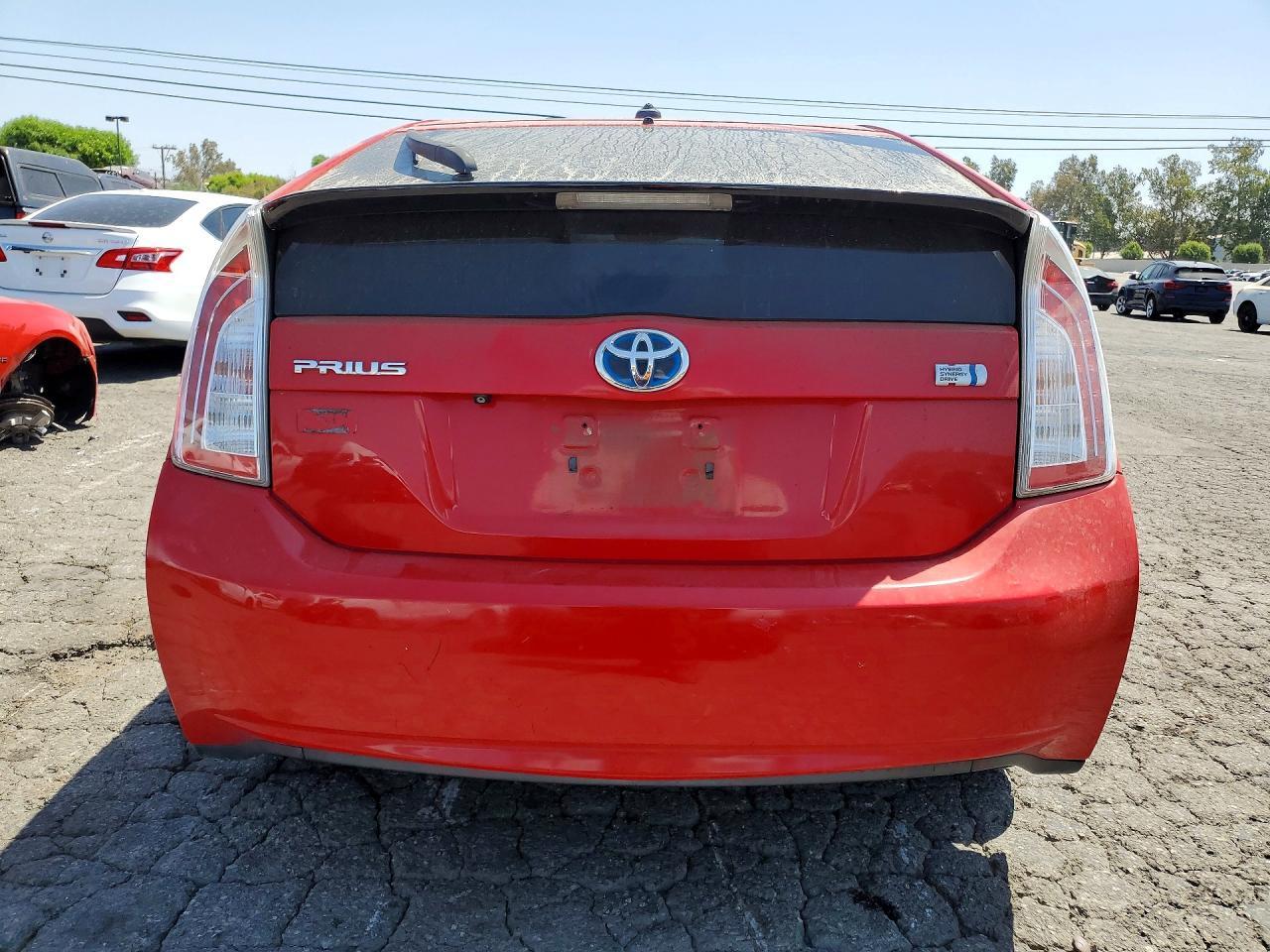 2015 Toyota Prius Persona Series - Image 6