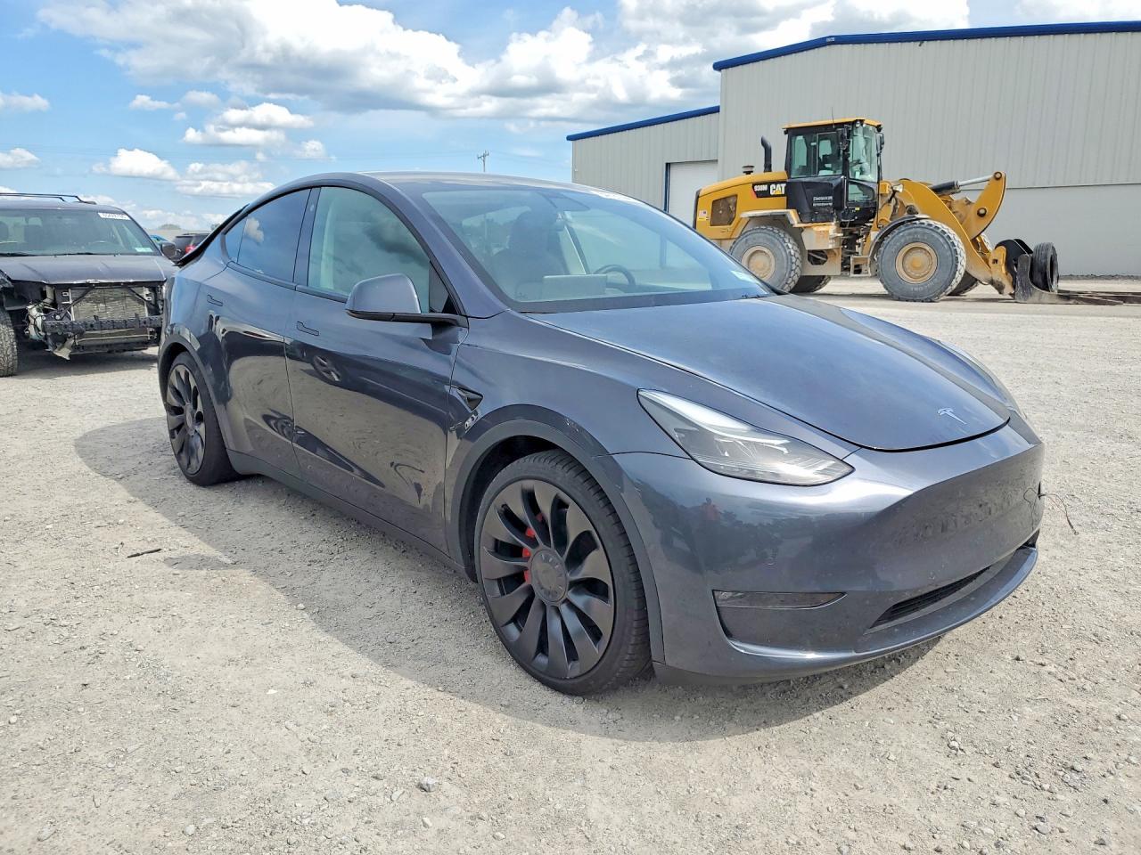 2022 Tesla Model Y - Image 4