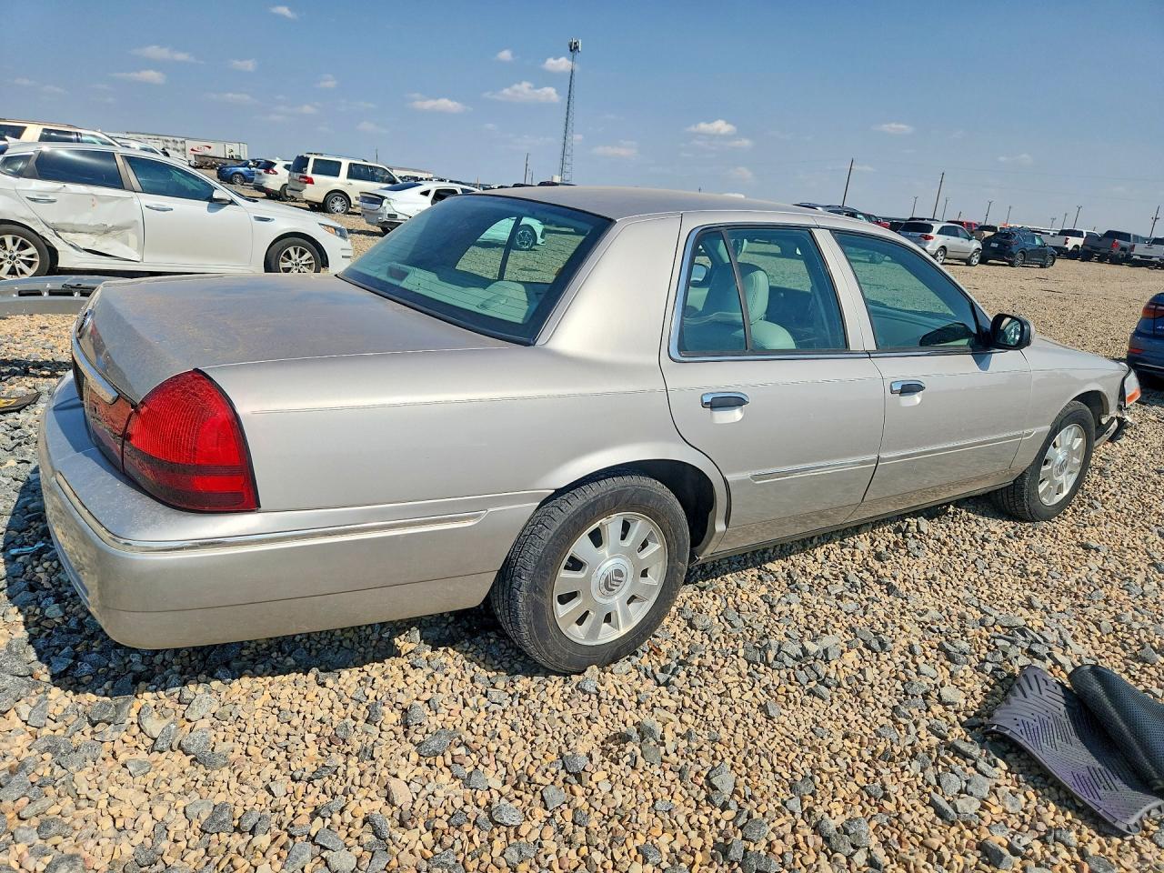 2003 Mercury Grand Marquis - Image 3