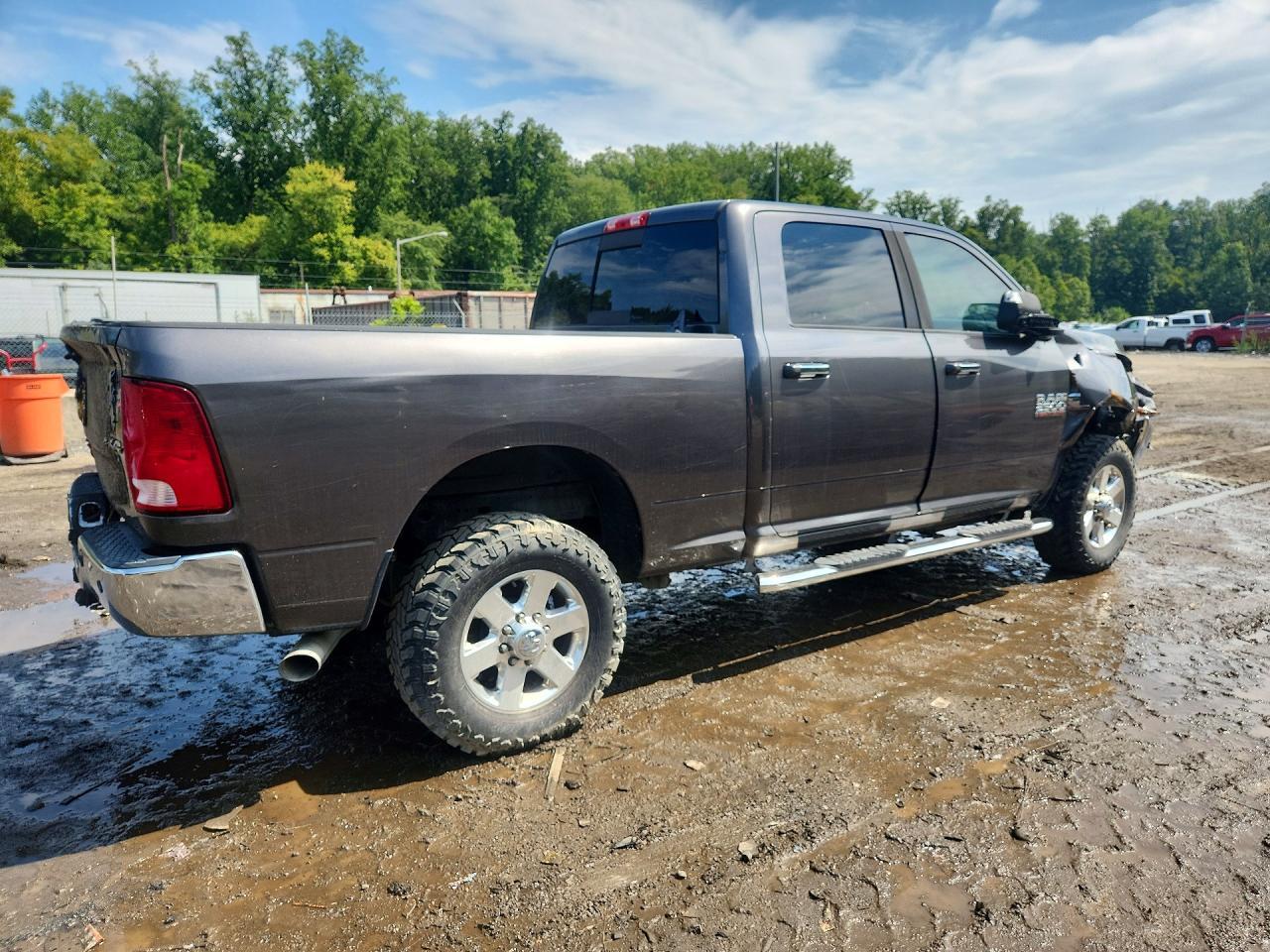 2014 Ram 2500 Slt - Image 3