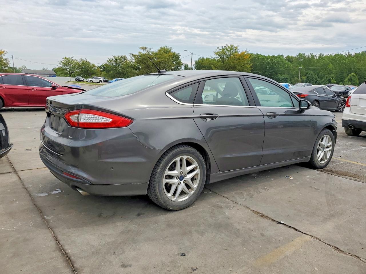 2015 Ford Fusion Se - Image 3
