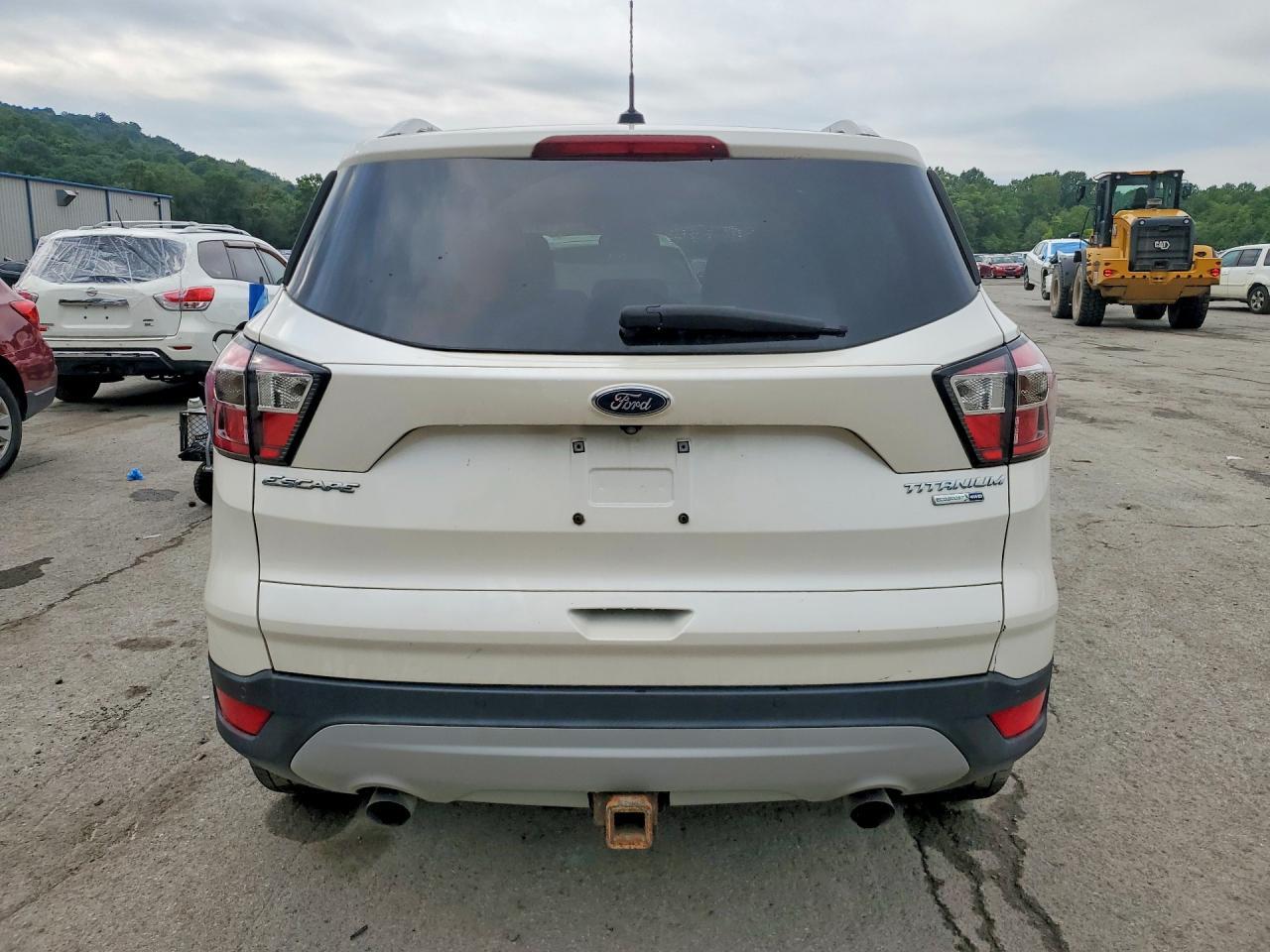 2017 Ford Escape Titanium - Image 6