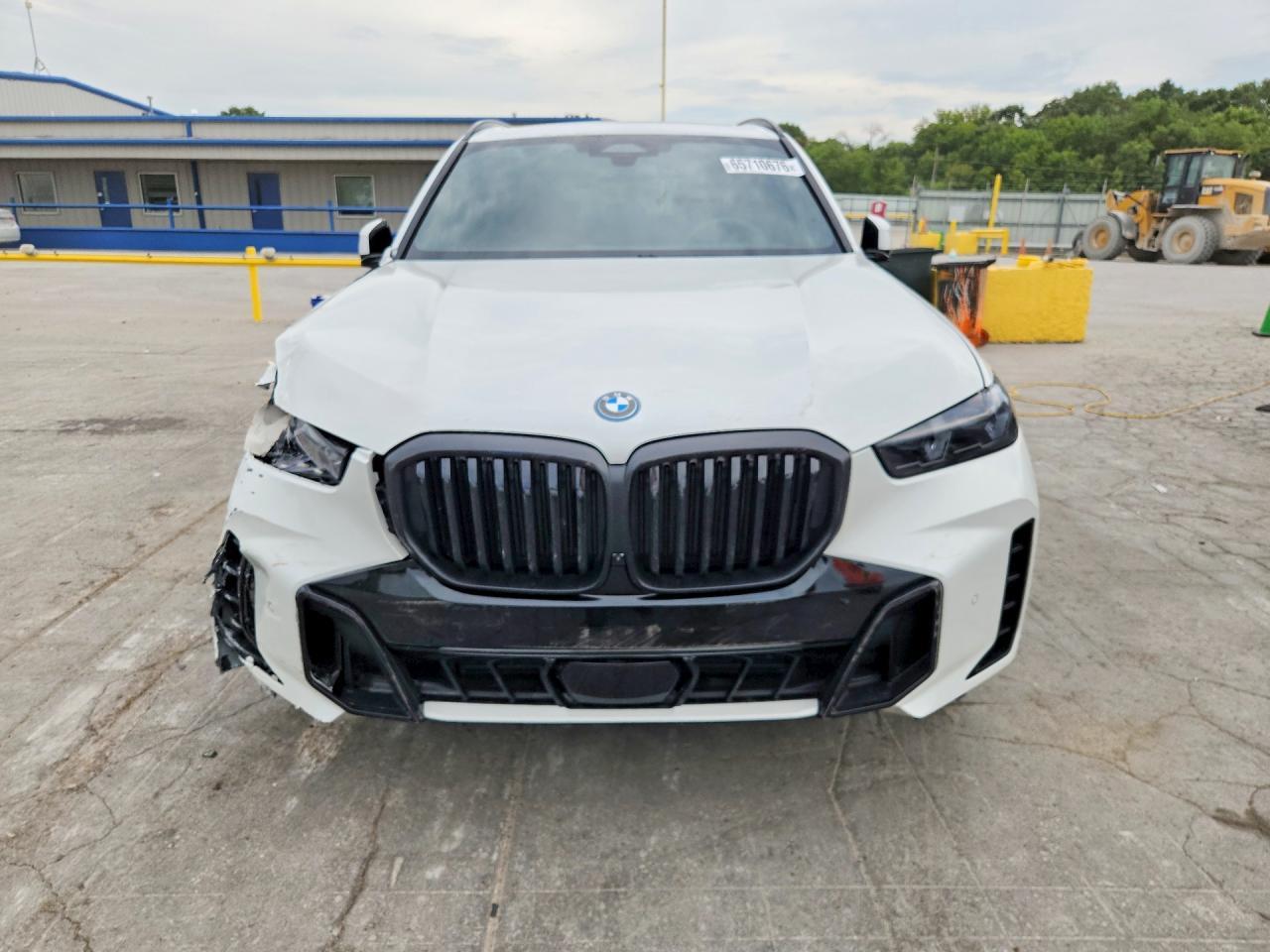 2026 BMW X5 xDrive50E - Фото 5