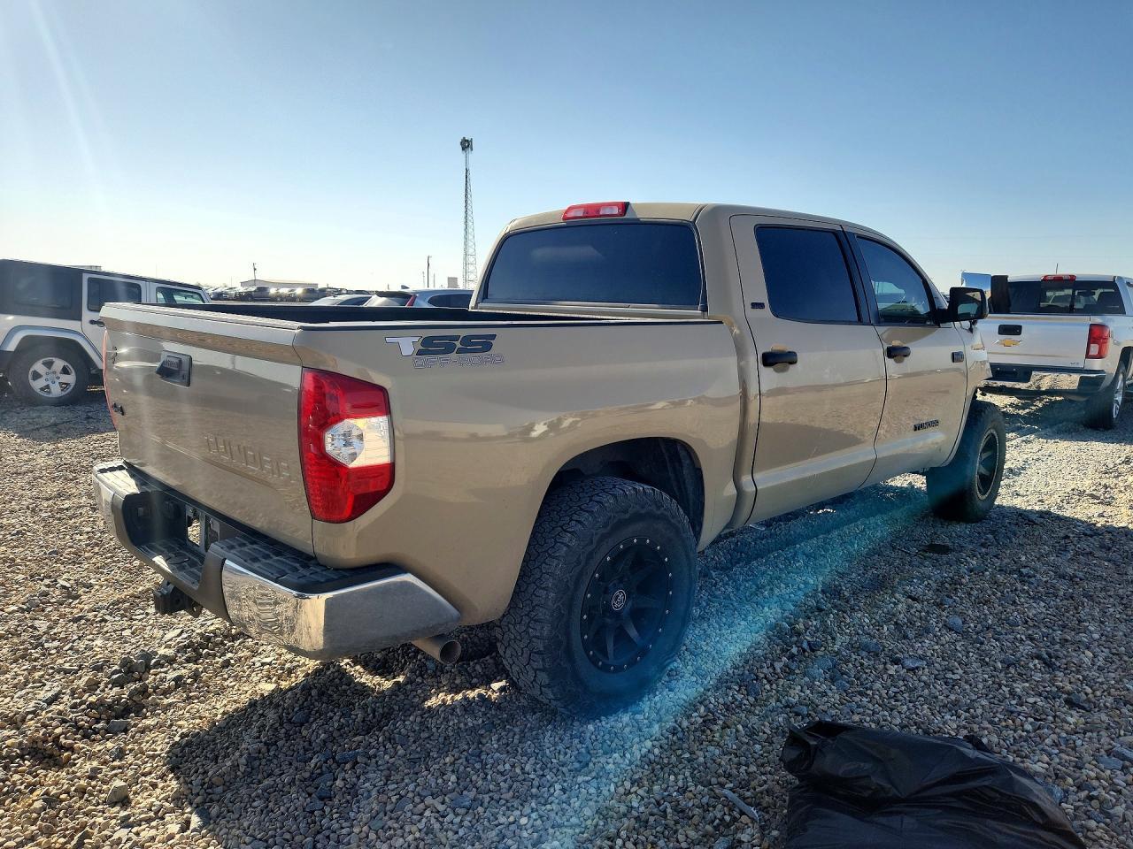 2017 Toyota Tundra Sr5 - Фото 3