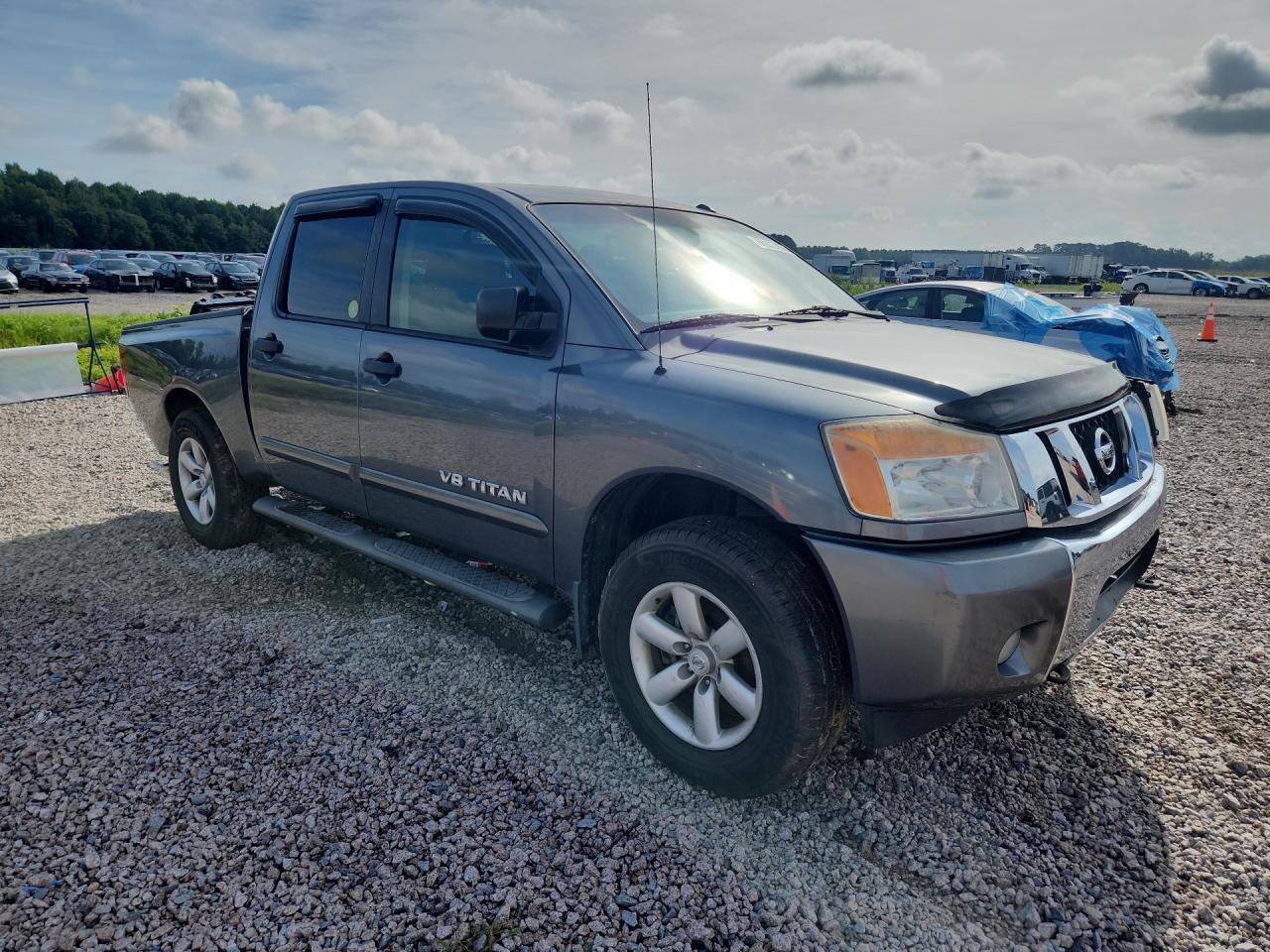 2013 Nissan Titan - Image 4