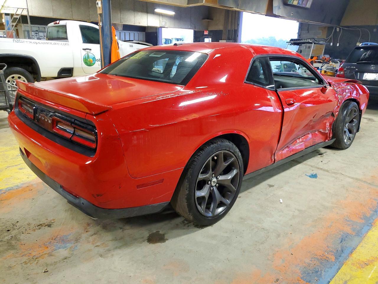 2019 Dodge Challenger R/T - Image 3
