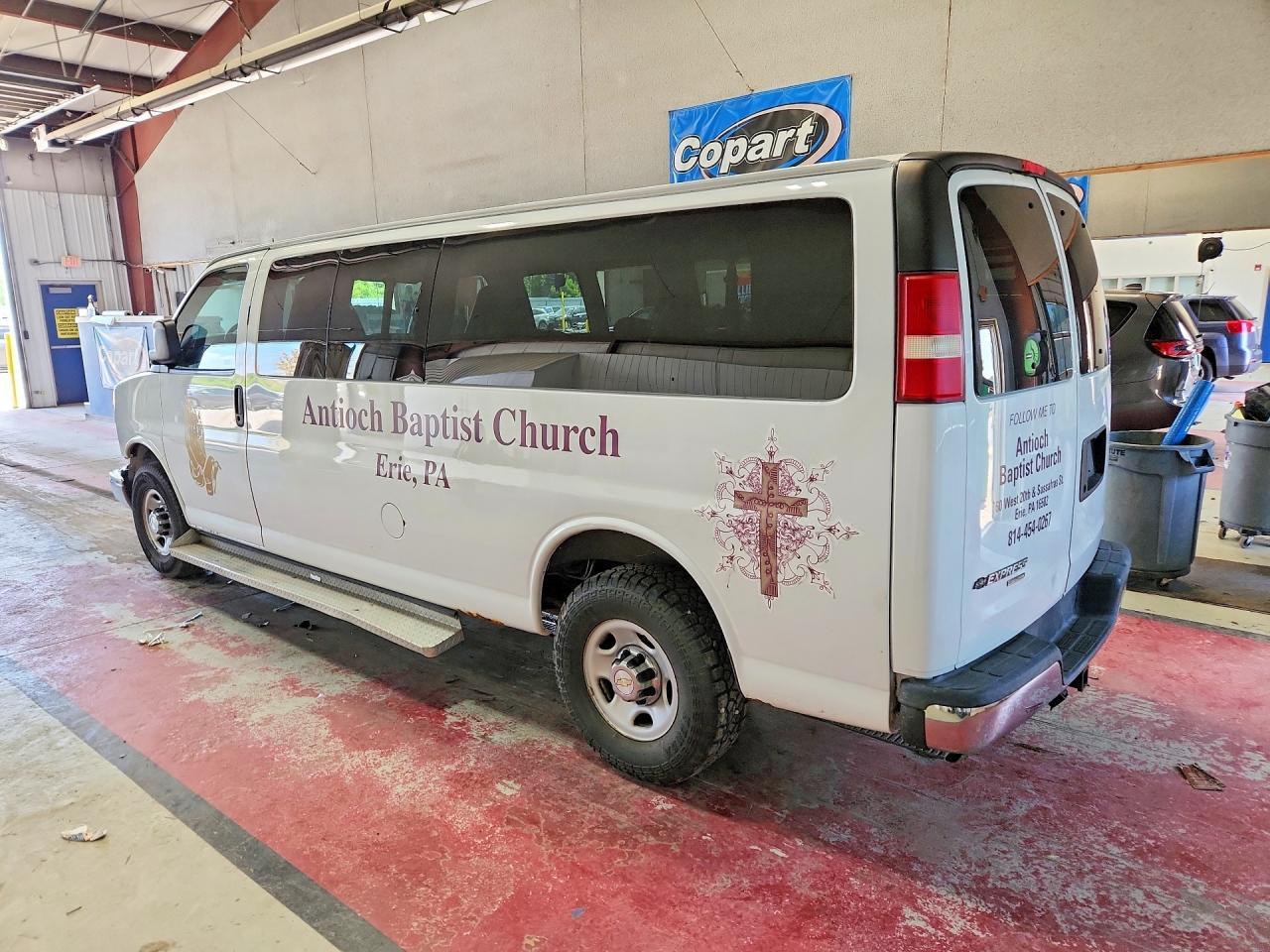 2014 Chevrolet Express G3500 Lt - Фото 2