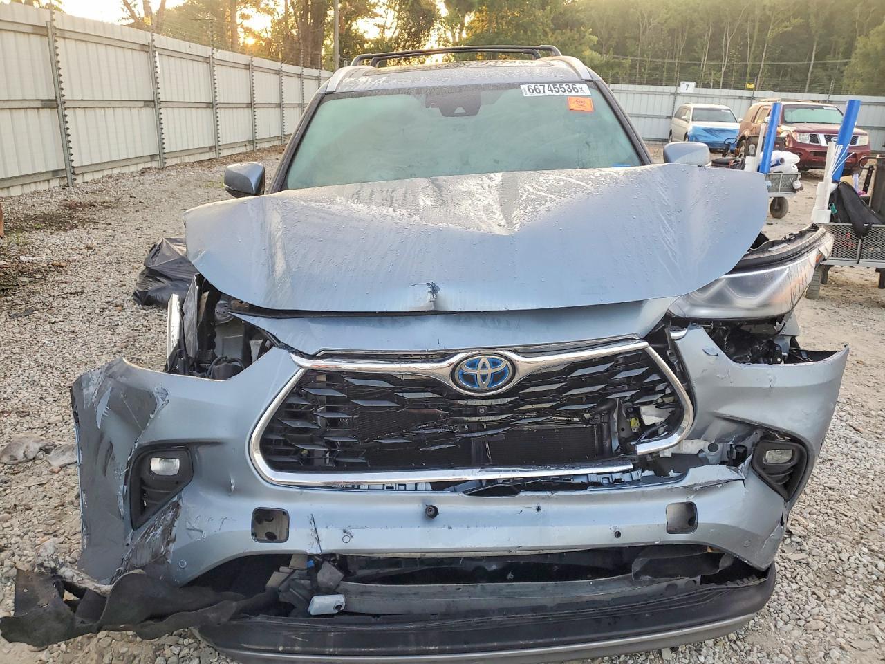 2021 Toyota Highlander Hybrid Platinum - Фото 5