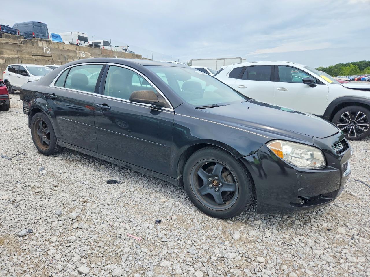 2011 Chevrolet Malibu Ls - Фото 4