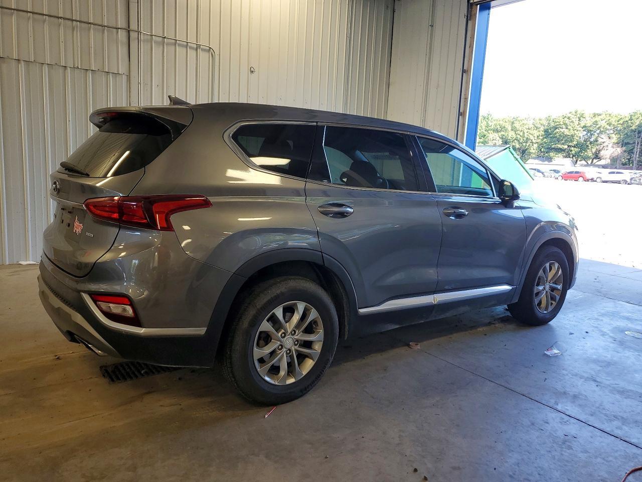 2019 Hyundai Santa Fe Sel 2.4L - Image 3
