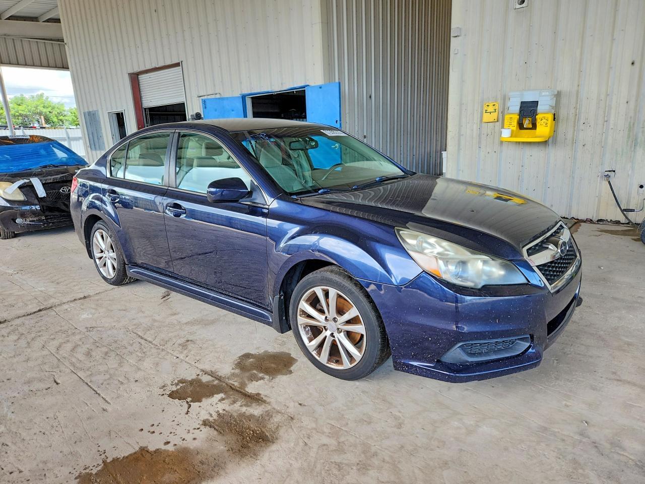 2014 Subaru Legacy 2.5I Premium - Фото 4