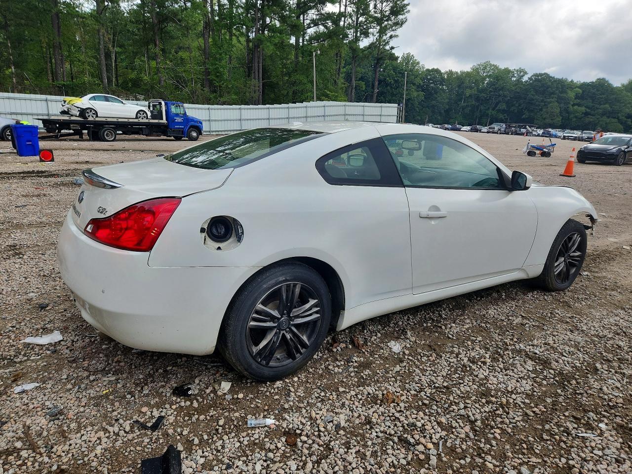 2009 Infiniti G37 Coupe X - Image 3