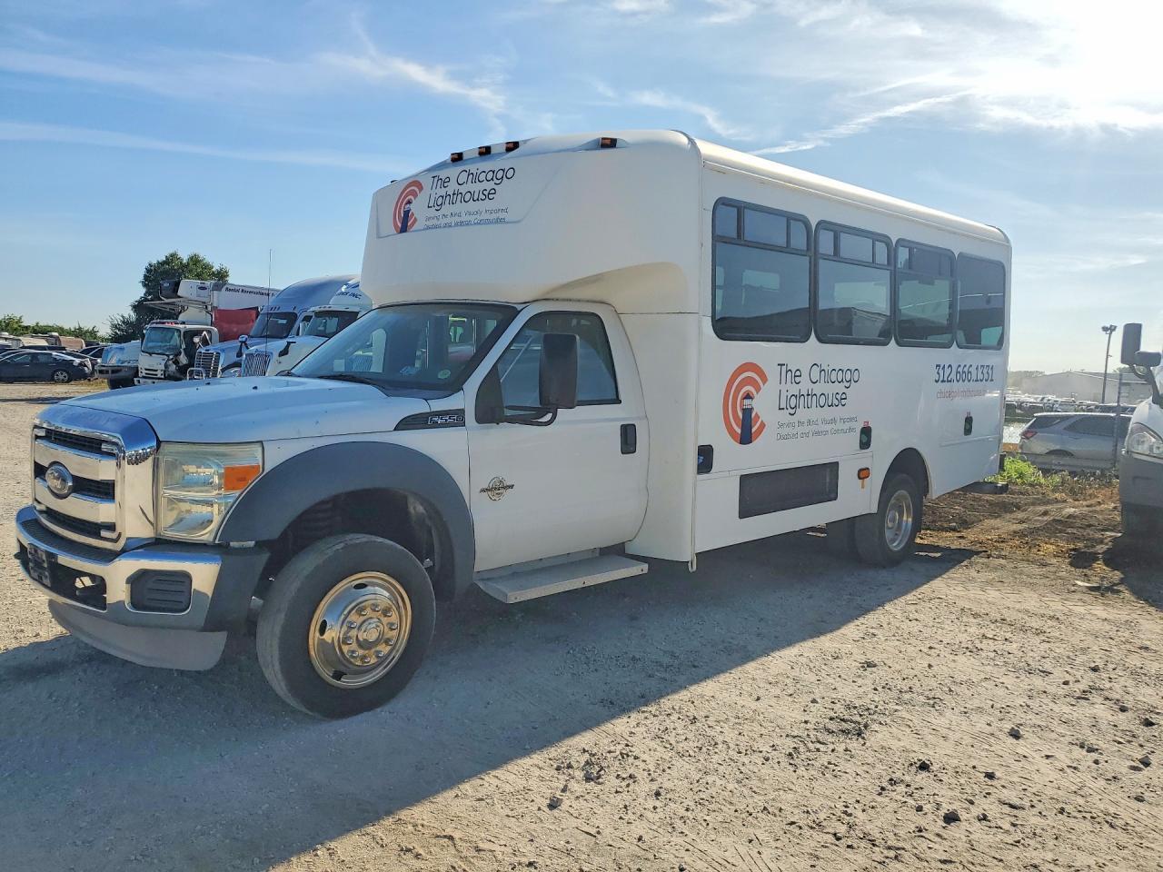 2011 Ford F550 Super Duty Shuttle Bus