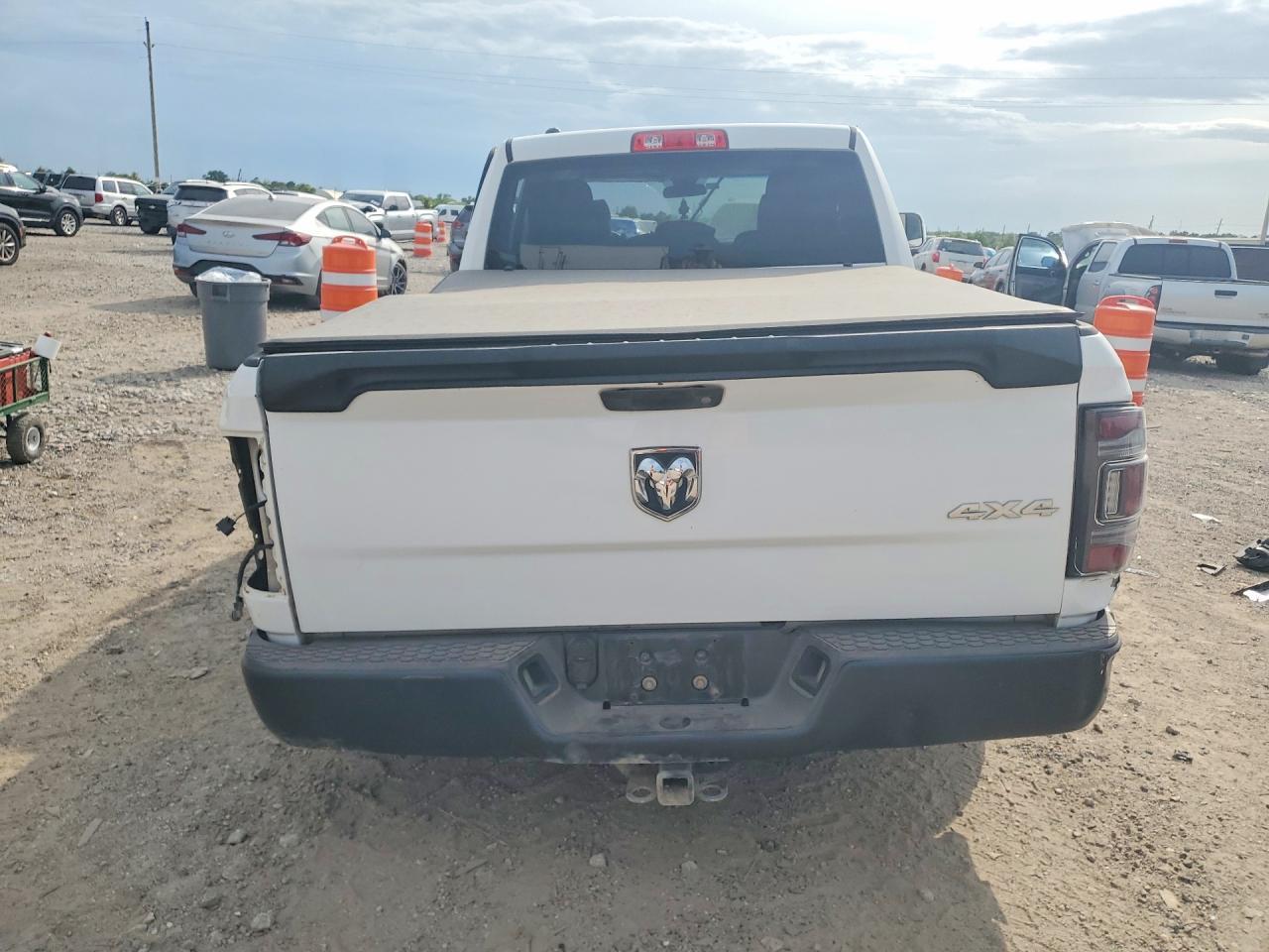 2015 Ram 1500 St - Image 6