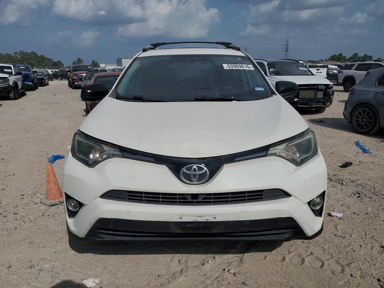2016 Toyota Rav4 Le - Фото 5