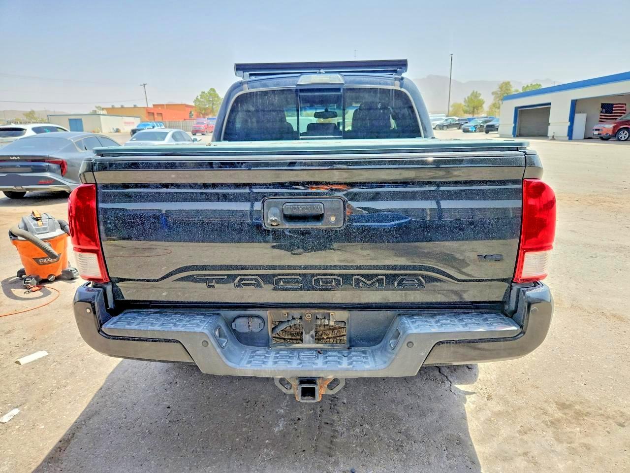 2017 Toyota Tacoma Trd Sport - Image 6