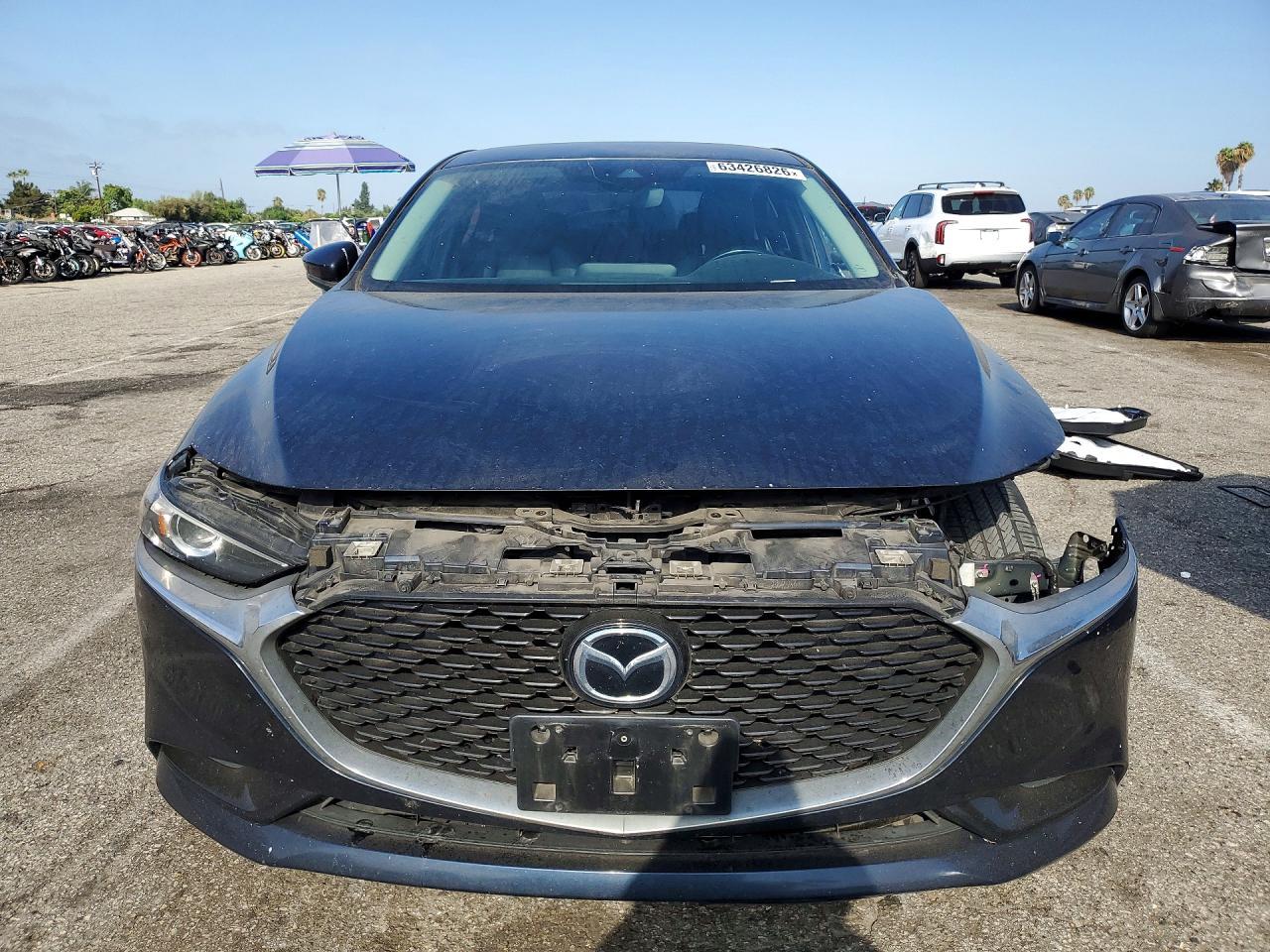 2019 Mazda 3 - Image 5