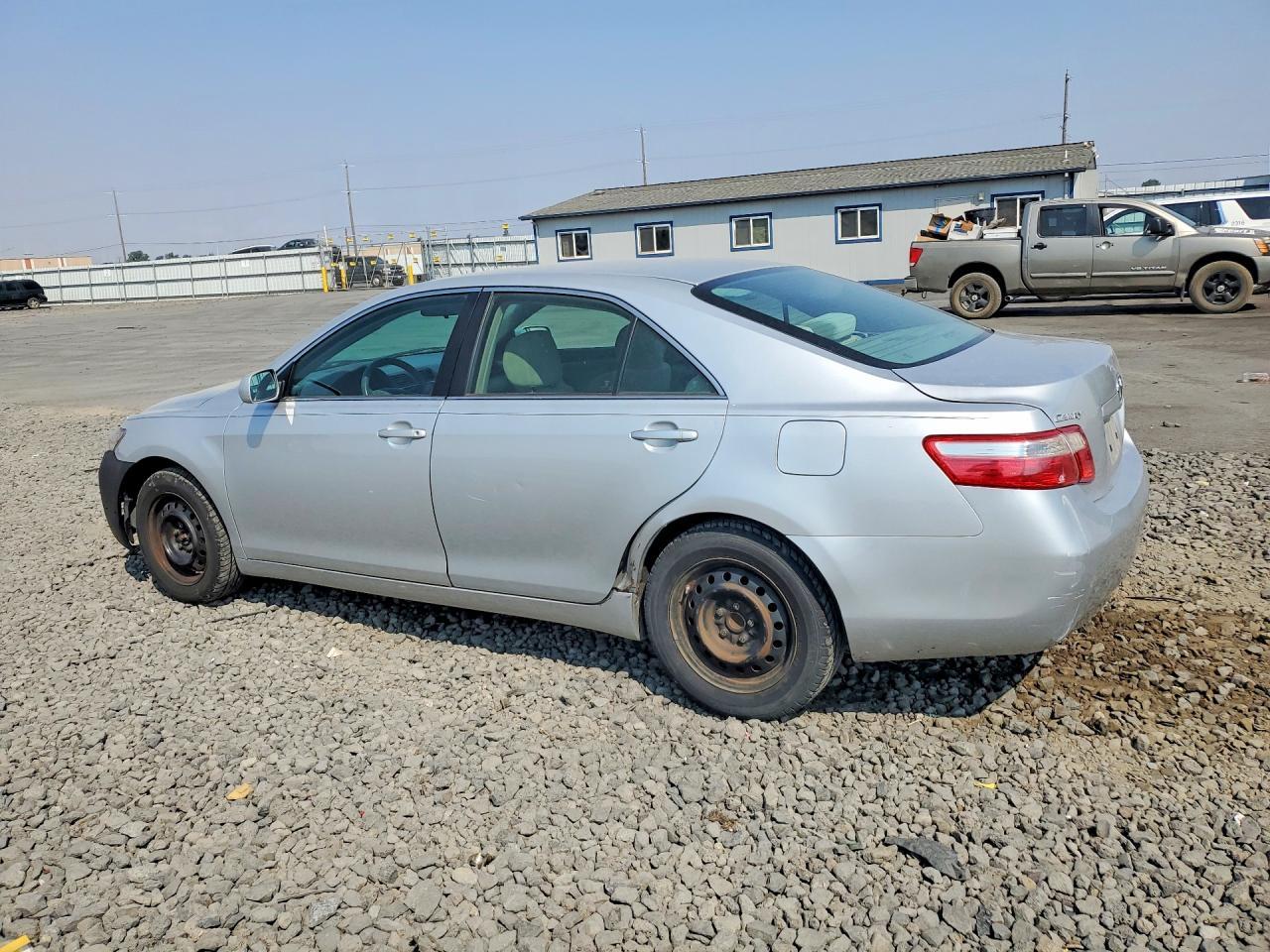 2008 Toyota Camry Le - Image 2