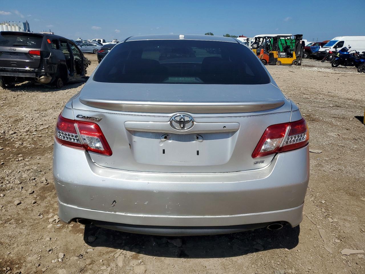2011 Toyota Camry Se - Фото 6