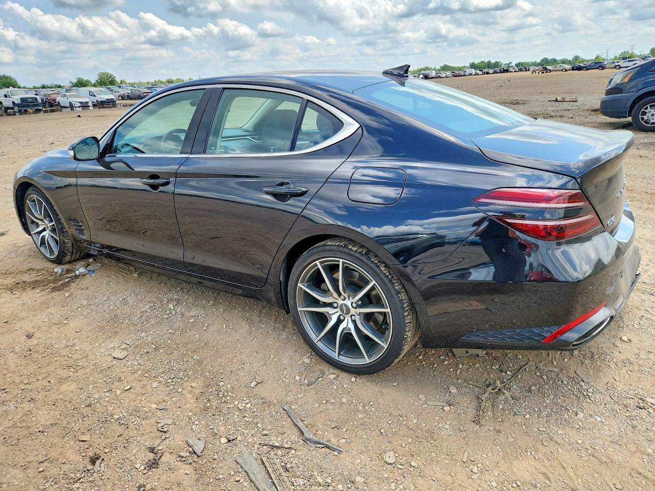 2022 Genesis G70 3.3T Standard - Image 2
