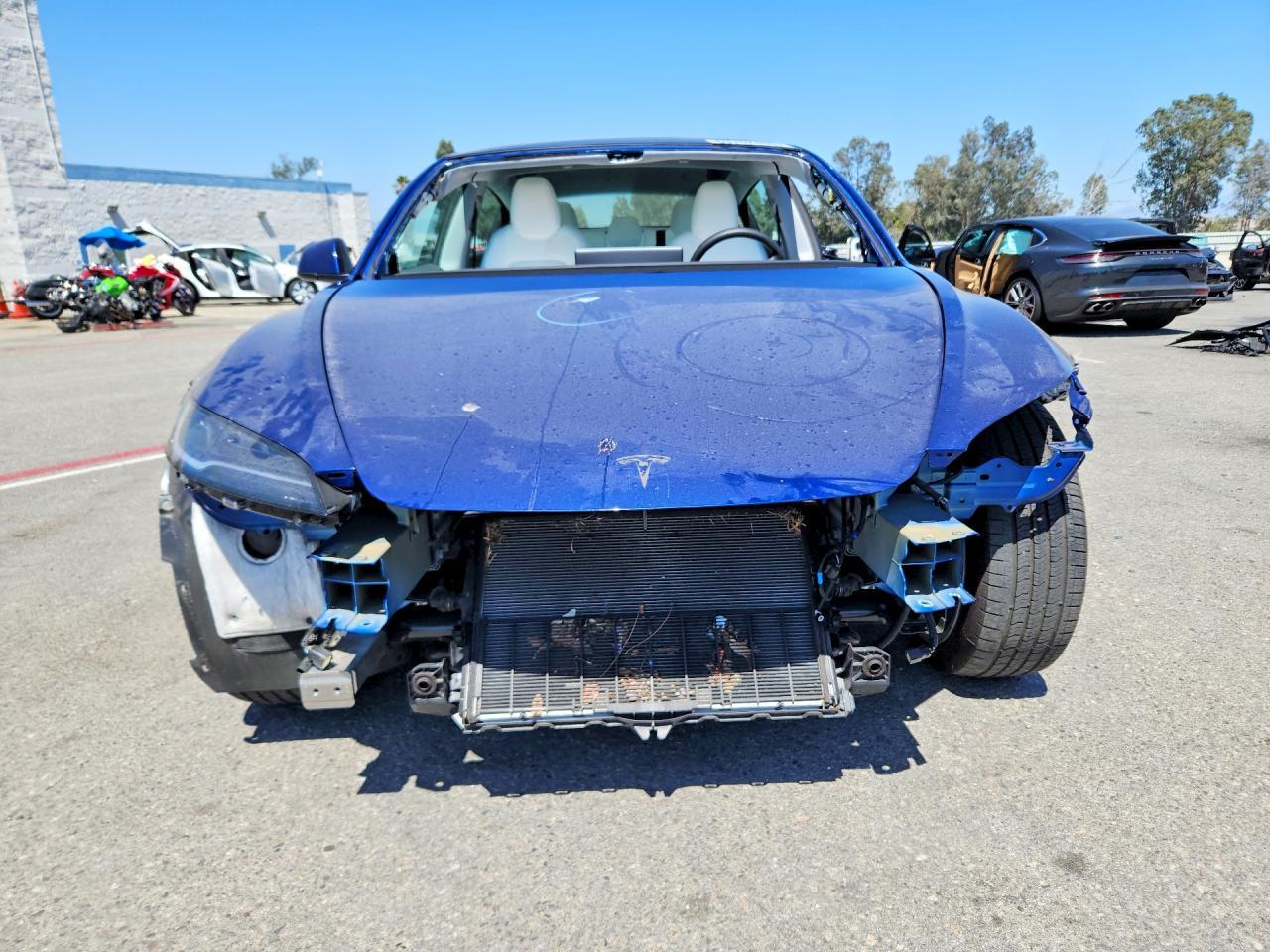2024 Tesla Model 3 - Image 5